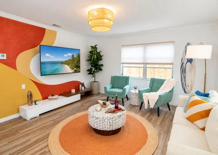 Apartment Gulf Coast Escape • Grill + Cornhole • Workspace Clearwater Beach