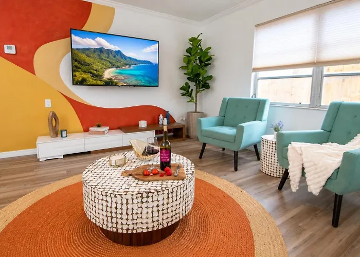 Gulf Coast Escape • Grill + Cornhole • Workspace Apartment *