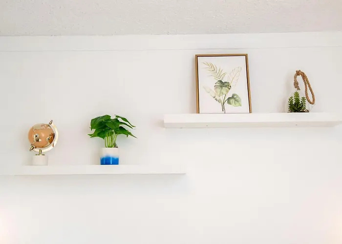 Gulf Coast Escape • Grill + Cornhole • Workspace Apartment